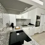 Ayre Homes 3 דירה