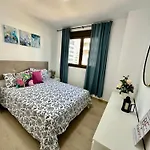 Ayre Homes 3 דירה אסטפונה