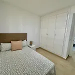 Ayre Homes 3 דירה
