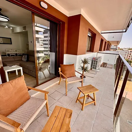 Ayre Homes 3 דירה אסטפונה